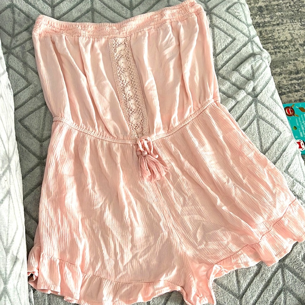 Kiwi and Punch soft pink size large sleeveless romper.